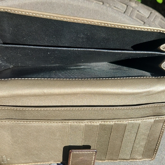 Gucci Vintage GG Monogram Wallet - Picture 10 of 10